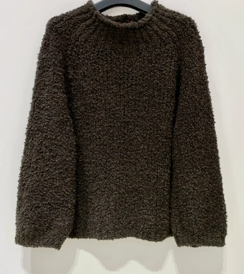 Stickad boucle choko