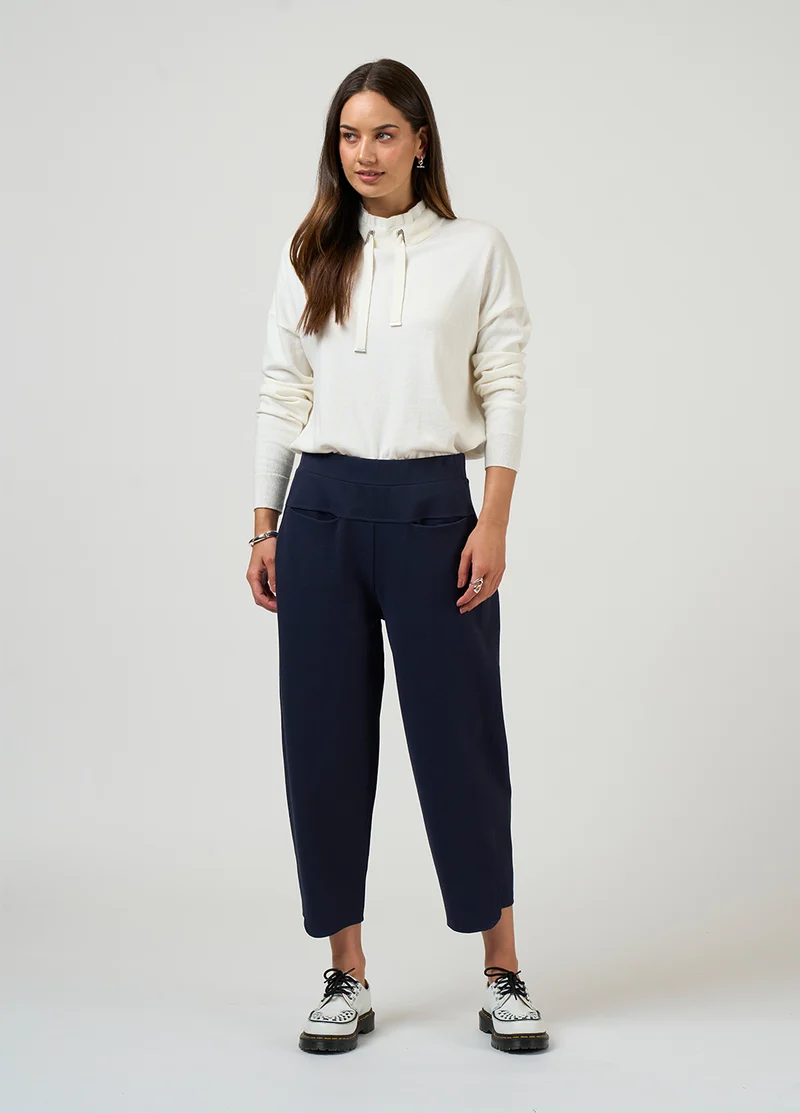 Ledge pant Navy (Last one size 10)