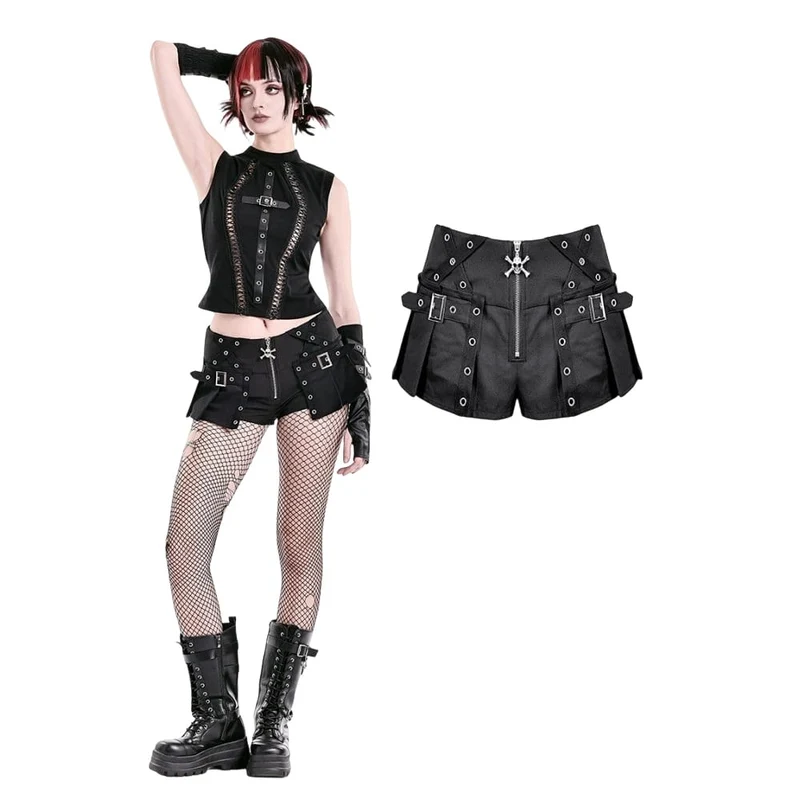 Damshorts med punkmönster och öglor, spänne och dragkedja