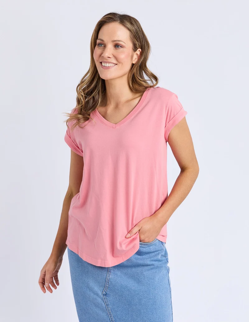 Manley V Tee Rose
