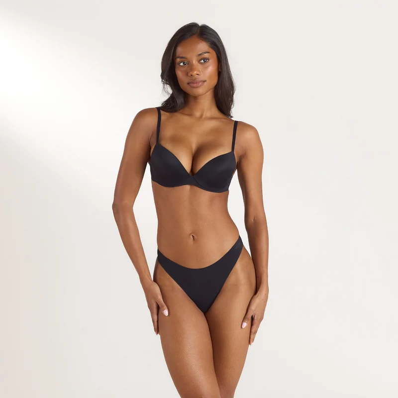 PillowSoft™ Hög Push-Up BH - Svart