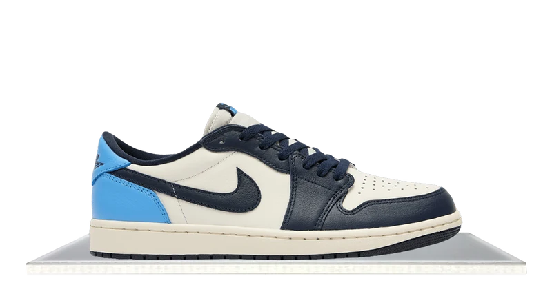 Air Jordan 1 Low Obsidian UNC