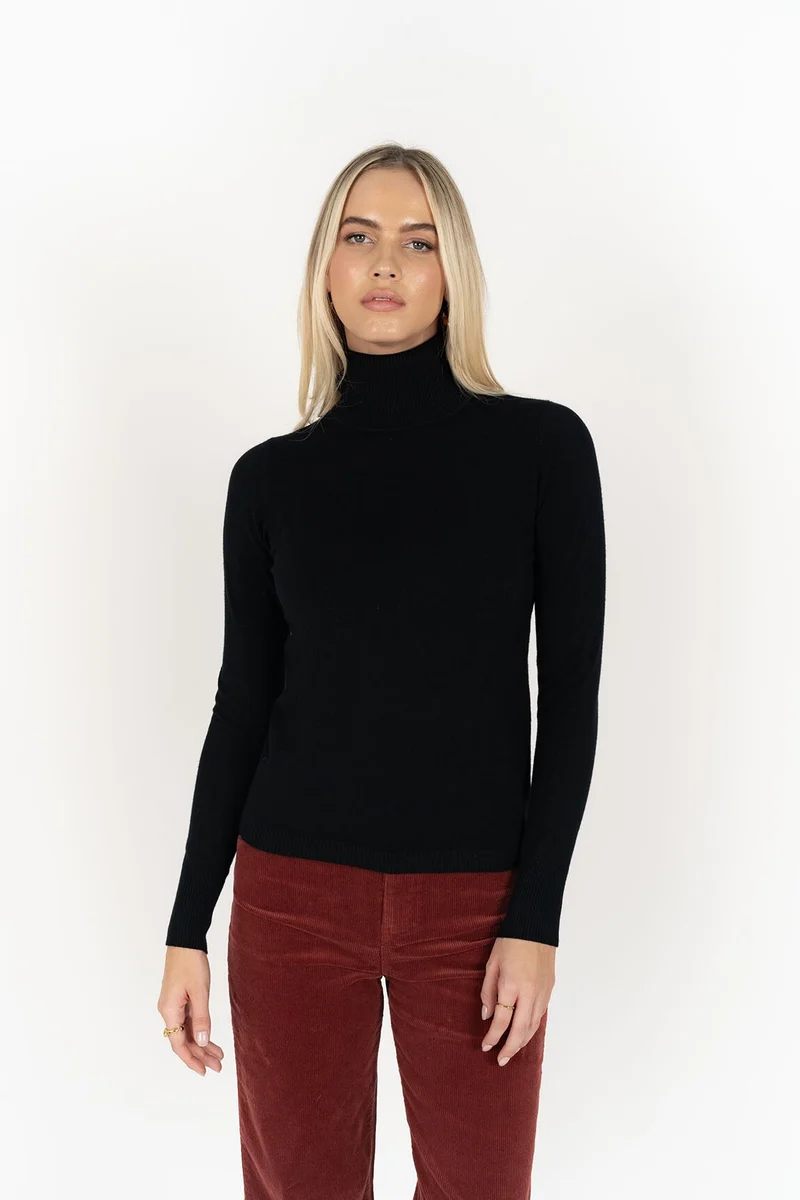 Alana skivvy black