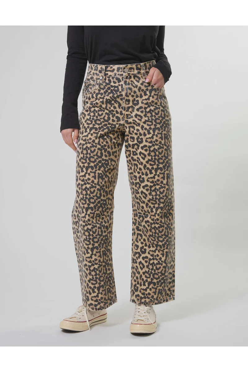 Carson barrel Jean leopard (Last one size 10)