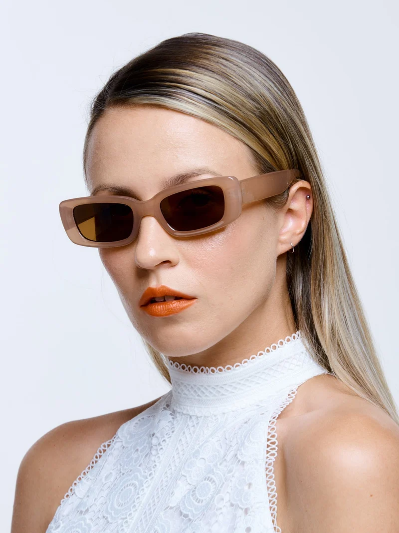 Reality Eyewear Bianca - Nude/Brown Lenses
