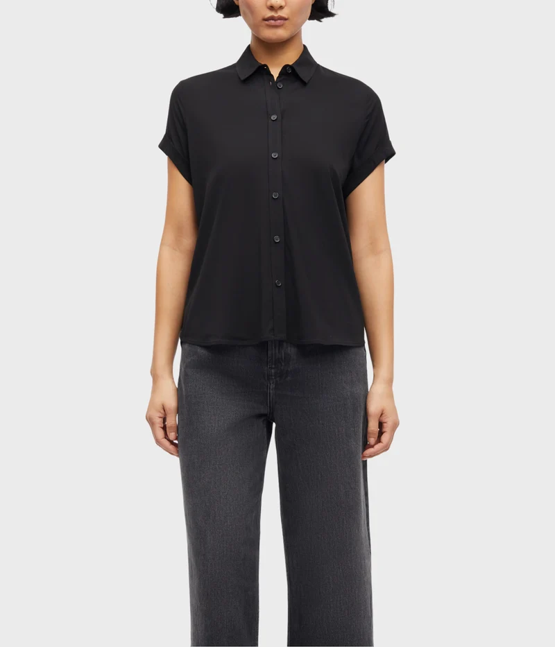 Majan Ss Shirt 9942 (BLACK)