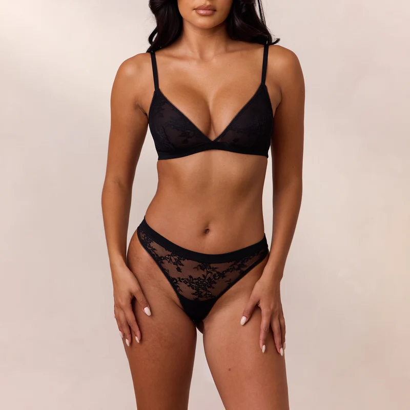 Lace Triangle Bralette - Svart