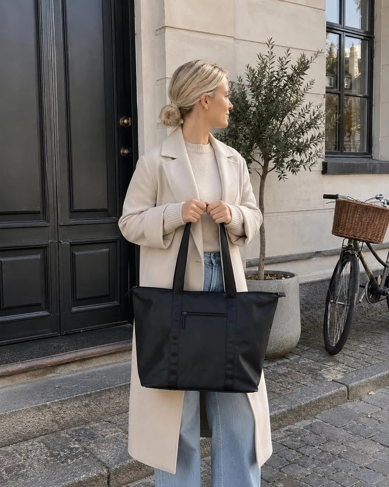 Shopper - black daisy