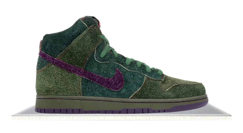 SB Dunk High Skunk 420