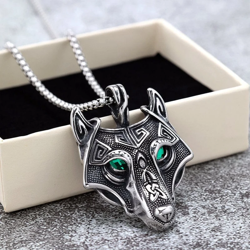 Herrhalsband med punkmotiv och varghuvud
