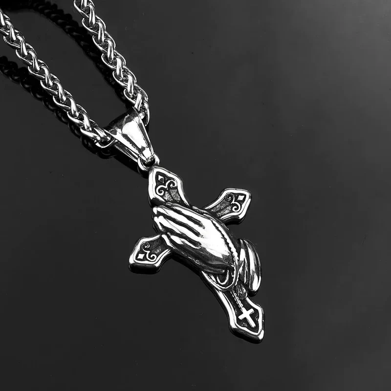 Herrhalsband med punk-motiv och bönhänder