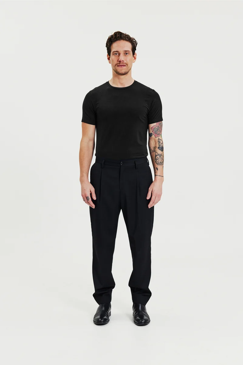 Crew-Neck Tencel Black