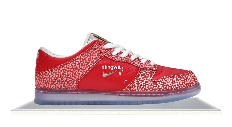 SB Dunk Low Stingwater