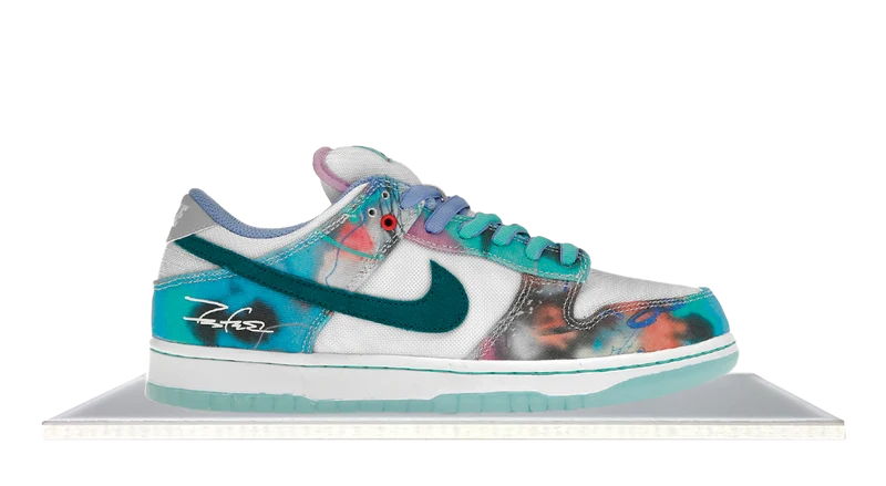 SB Dunk Low Futura Laboratories Bleached Aqua