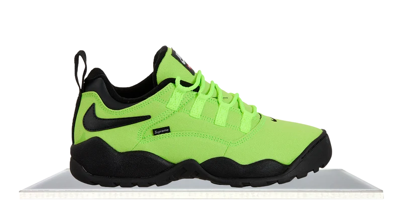 Nike SB Darwin Low Supreme Volt