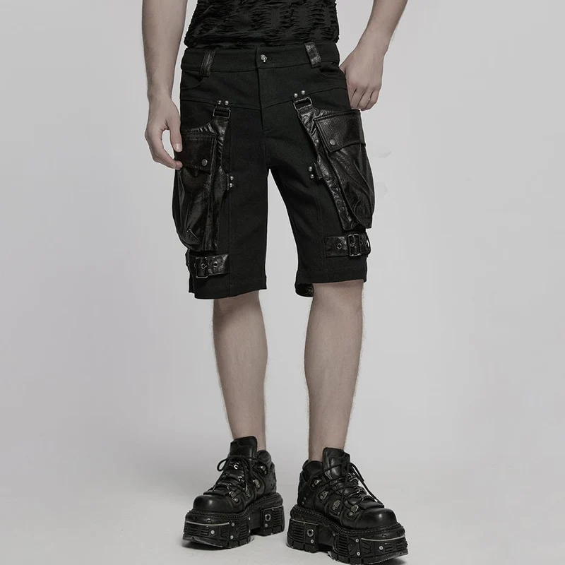 Herrshorts i punkläder med stora fickor och skarvar