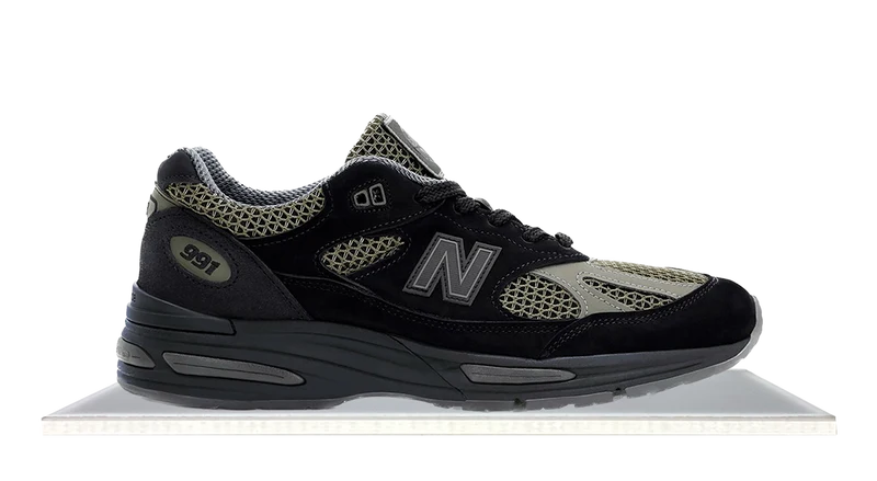 New Balance 991v2 MiUK Stone Island Black