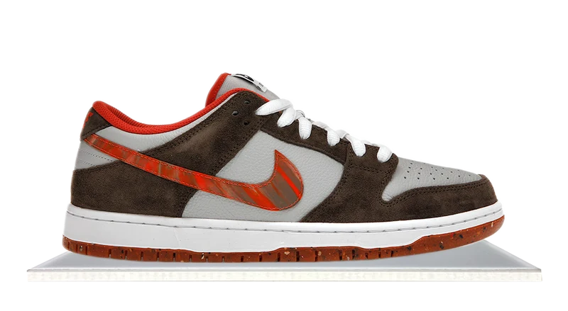SB Dunk Low Crushed D.C.