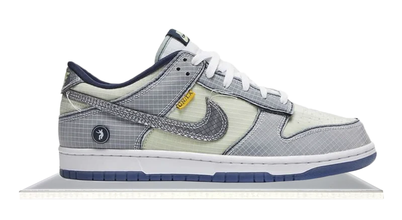 Dunk Low Union Passport Pack Pistachio