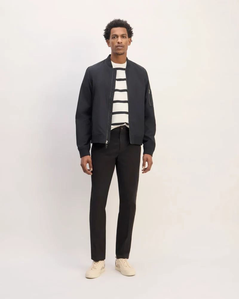 The Relaxed Taper Air Chino | Black