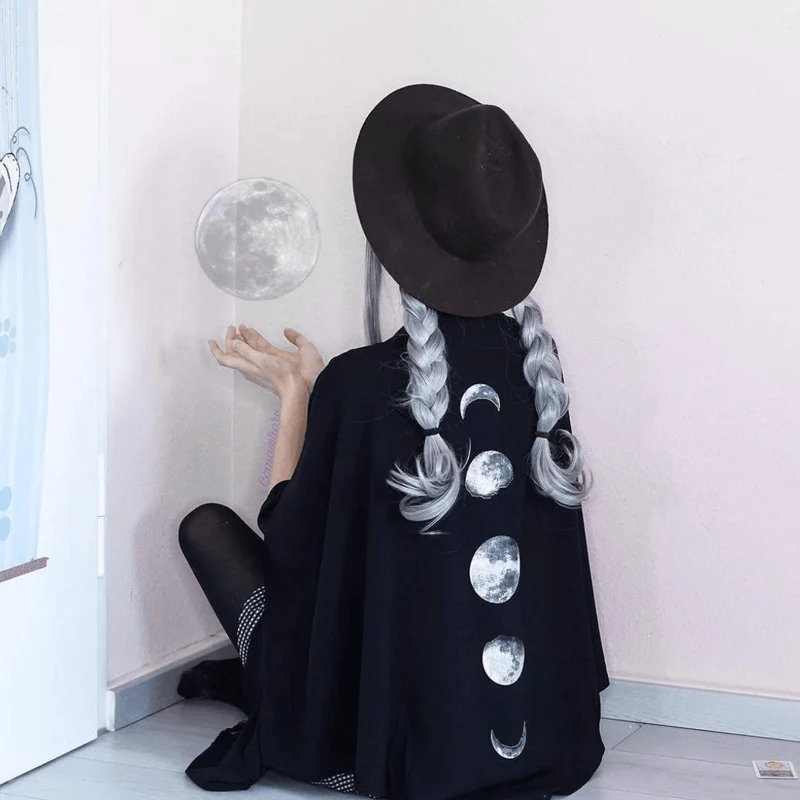 Kvinnors faser av Moon Punk Cloak