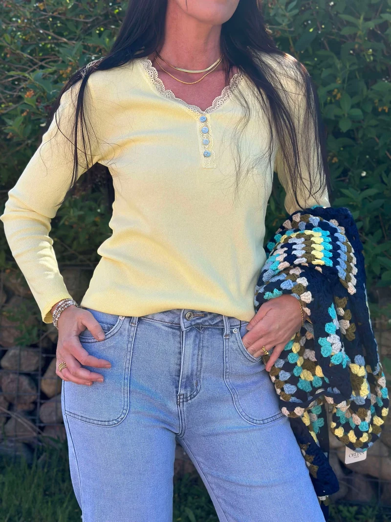 Blus Masha med knappar - Summer yellow