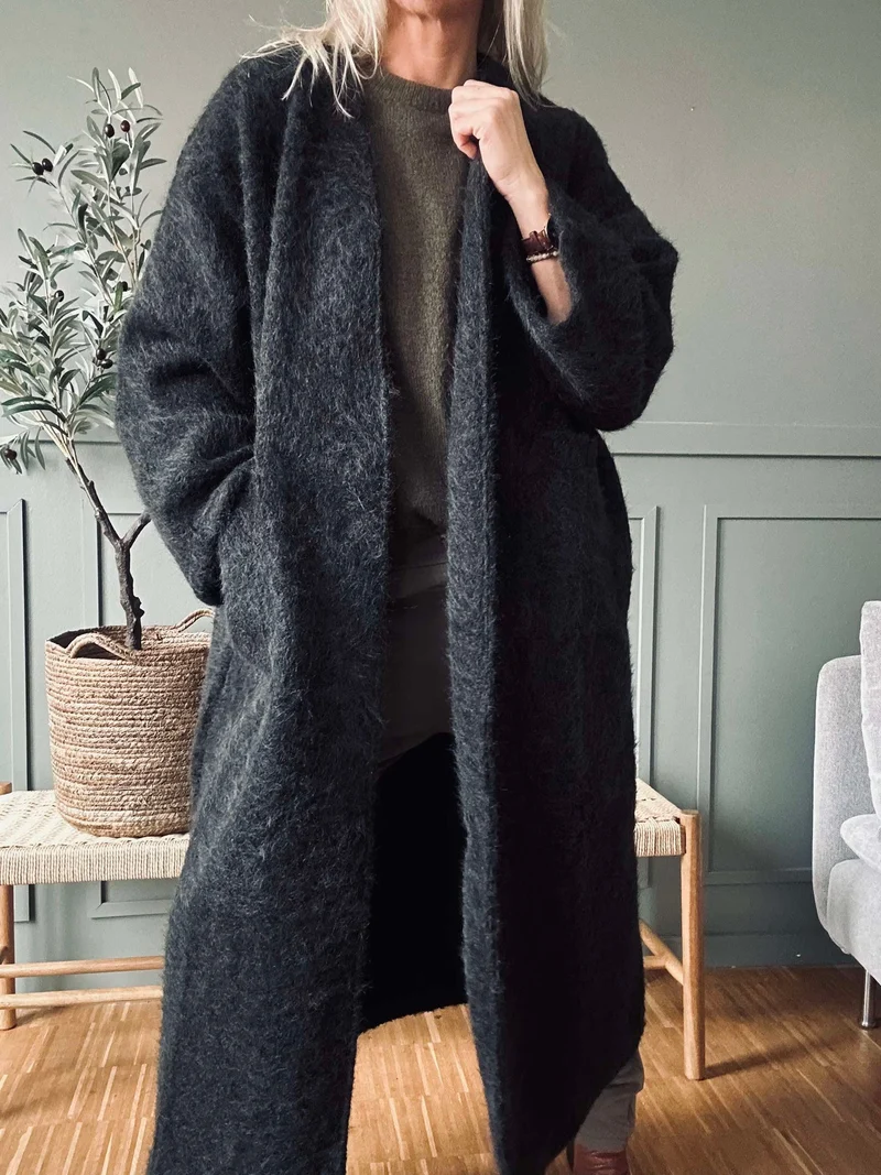 Jacka Belina - Oversize Black