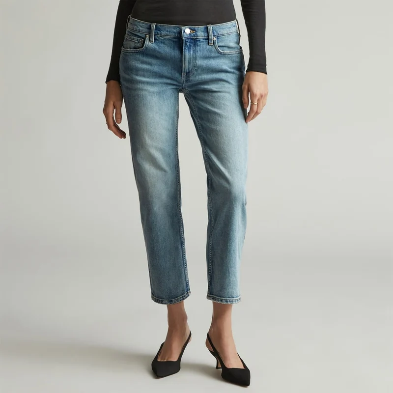 The Low-Rise Shortie Jean | Vintage Light