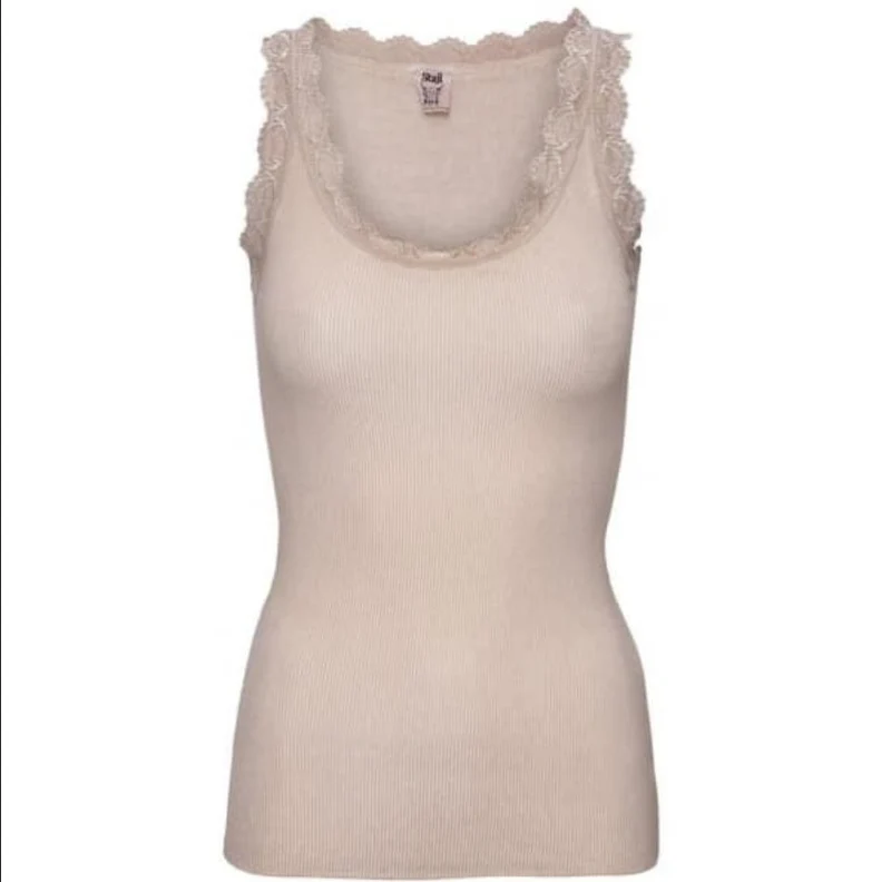 Topp med spets – Daily Beige