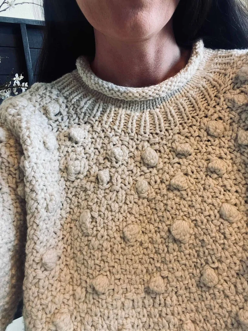 DOT Sweater - S/M