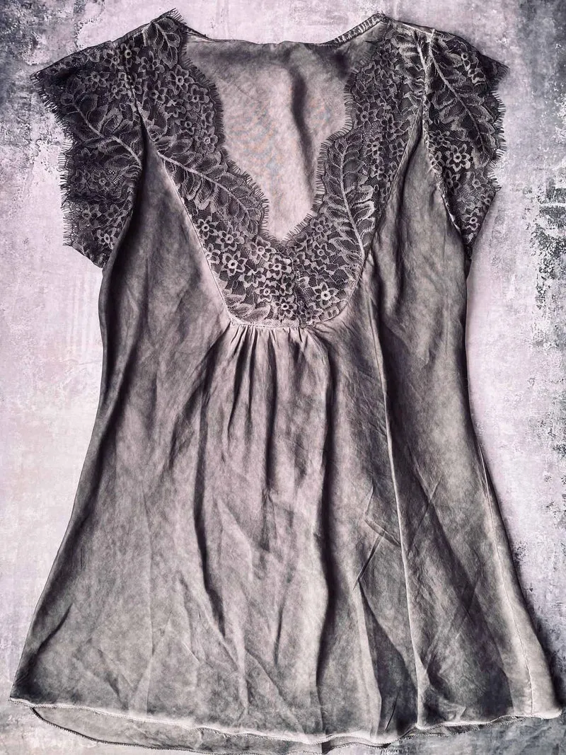 Top Mary Grey