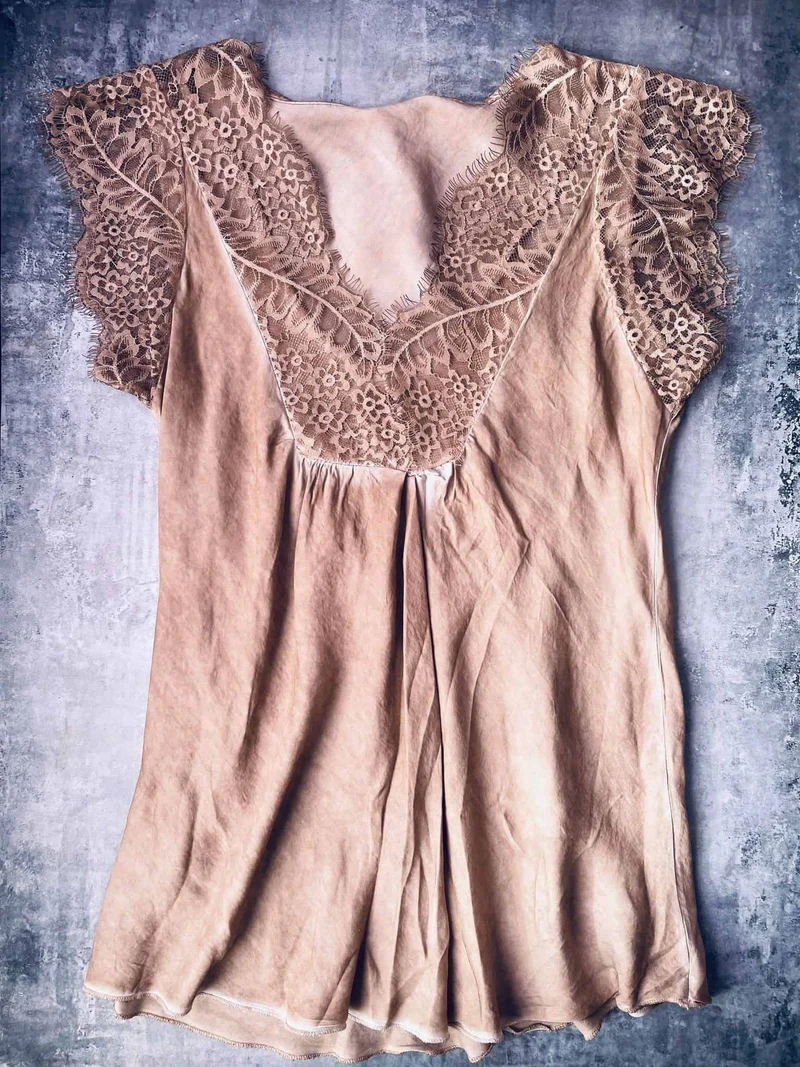 Top Mary Camel