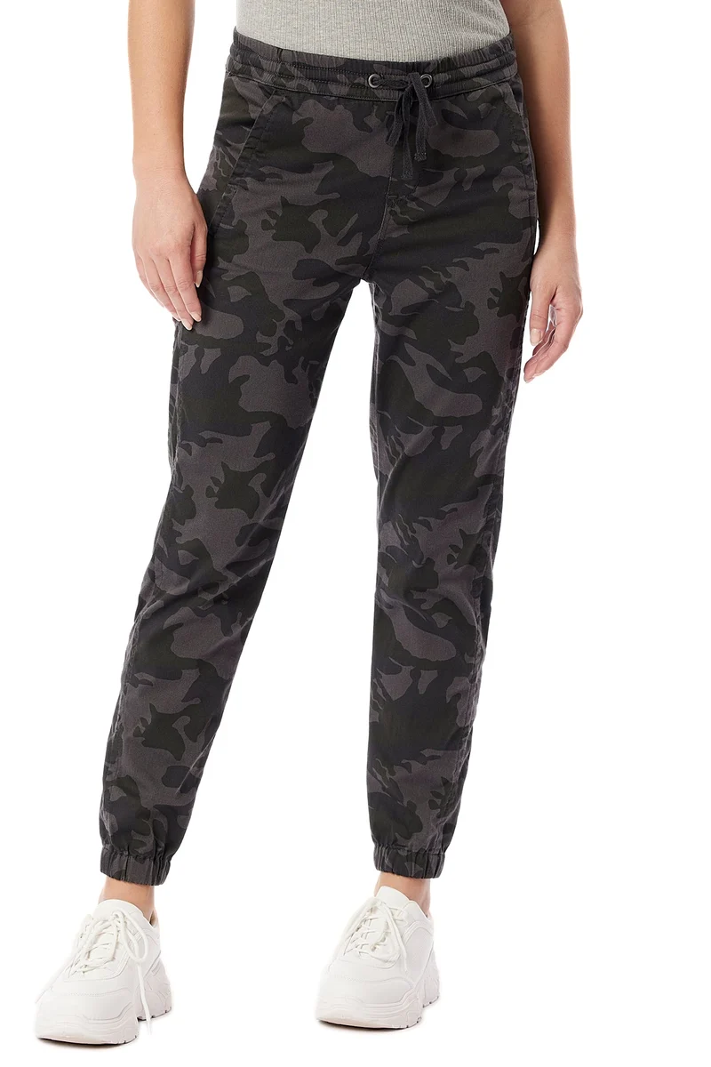 Caylee Camo Relaxed Jogger Pant