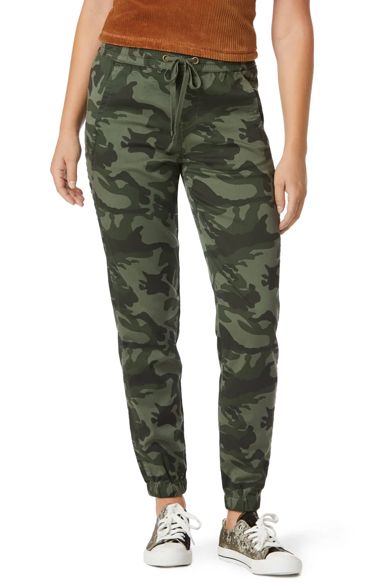 Caylee Camo Relaxed Jogger Pant