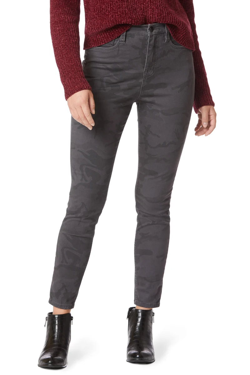 Blakely Curvy Camo Skinny Pant