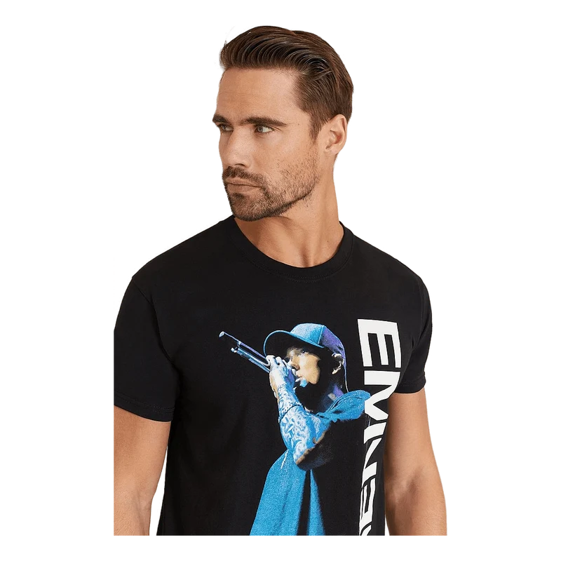 Eminem Tee Mic. Pose