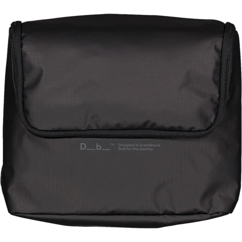 Essential Washbag M Black Out