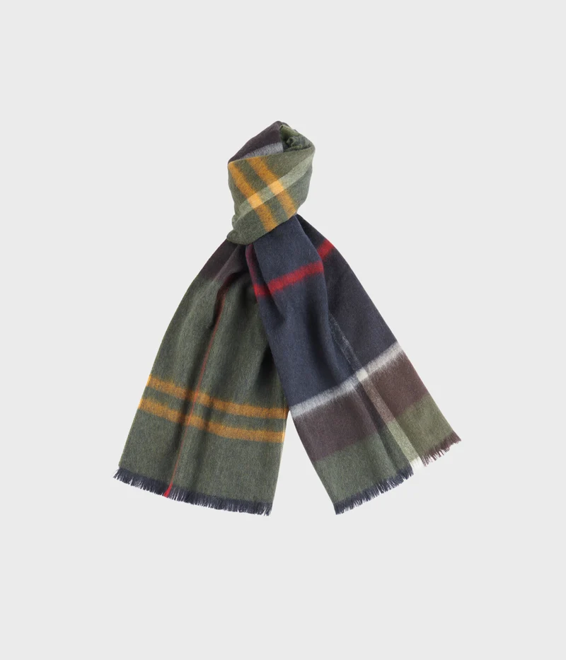 Barbour Rosefield Tartan Scarf (TN11 Classic Tartan)