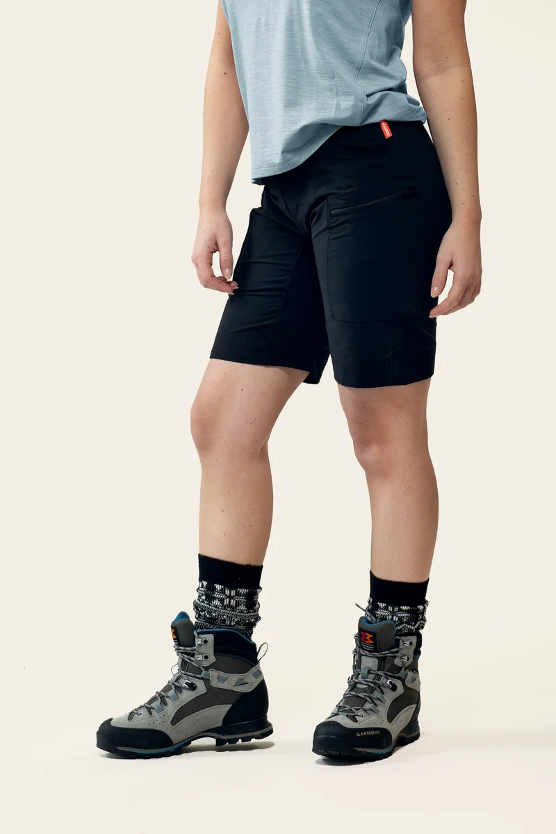 W LITE SHORTS