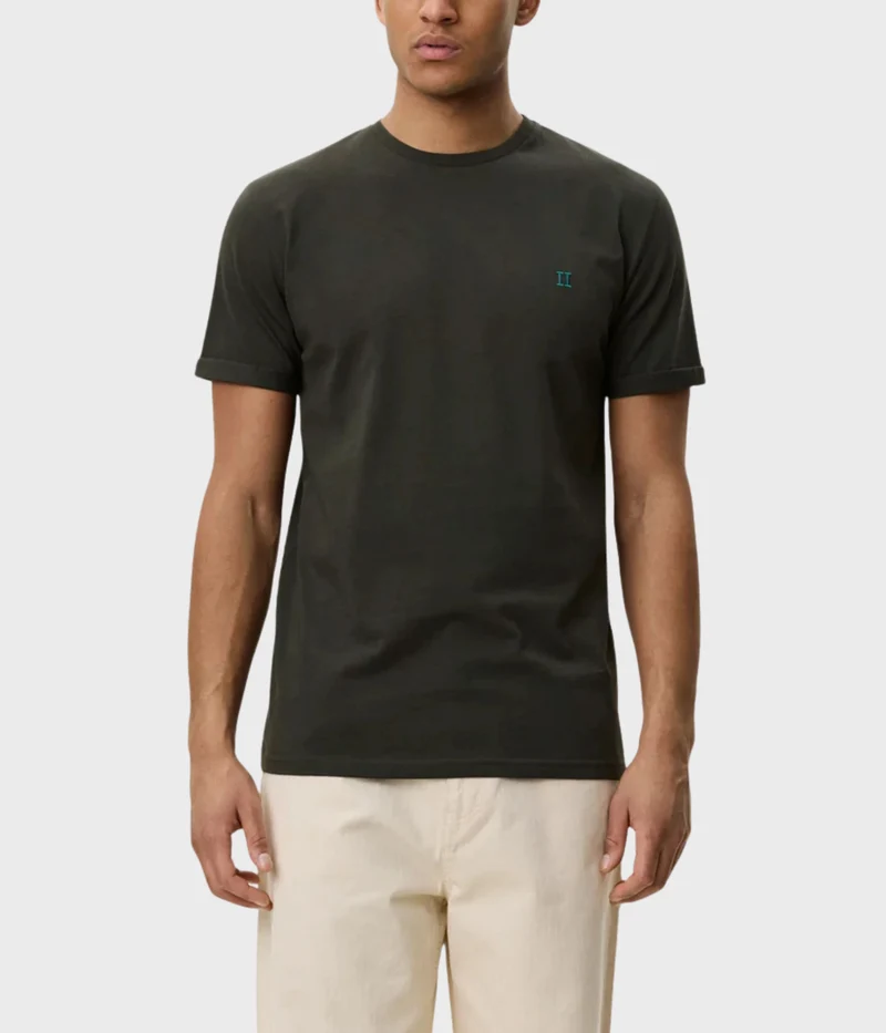 Core Seasonal T-Shirt (528 Rosin Green)