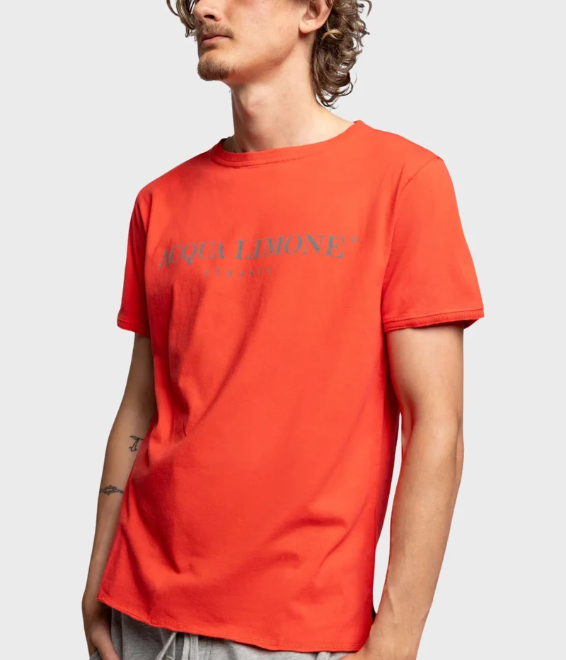 T-Shirt Classic. (330 True Red)