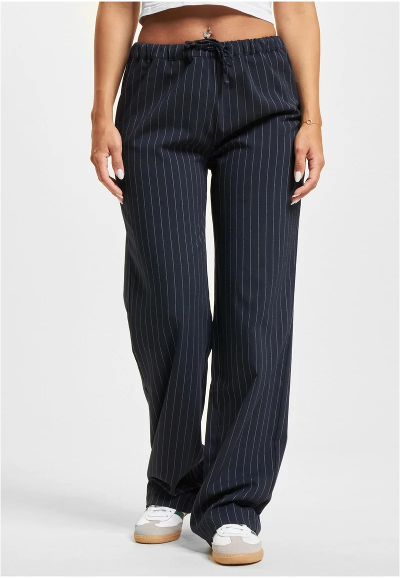 DEF Lara Chinos