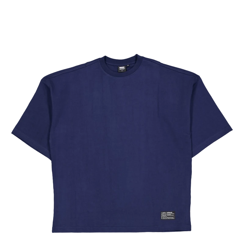 Curtis Tee 303 Blue Space