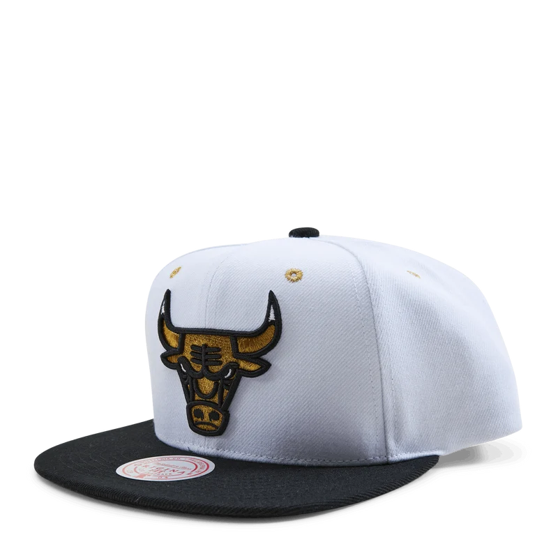 Bulls Gold Pop Snapback