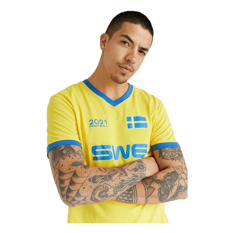 Em Tee