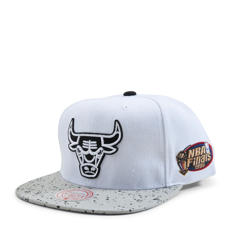 Bulls Cement Top Snapback