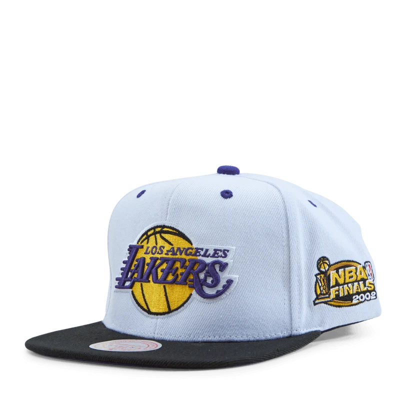 Lakers The Champs Snapback