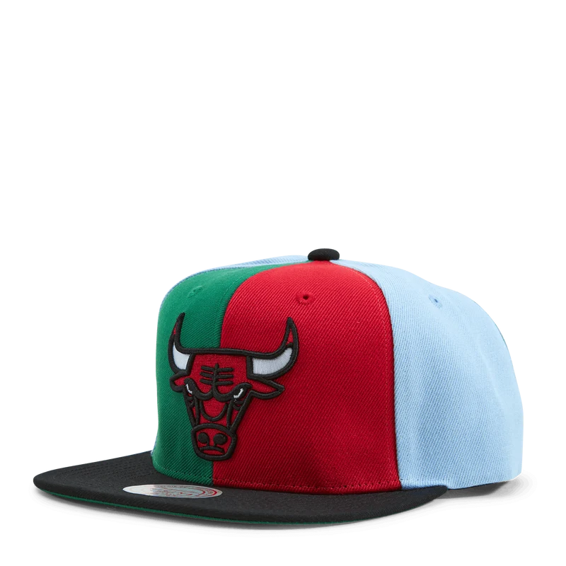 Bulls Team Era Pinwheel Snapback