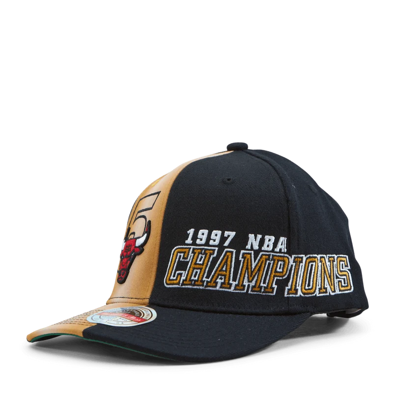 Bulls 1997 Champs Stretch Snapback
