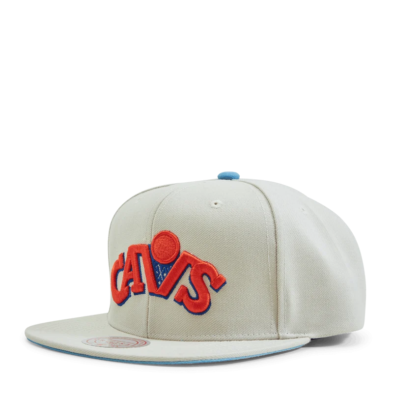Cavaliers Off Snapback HWC